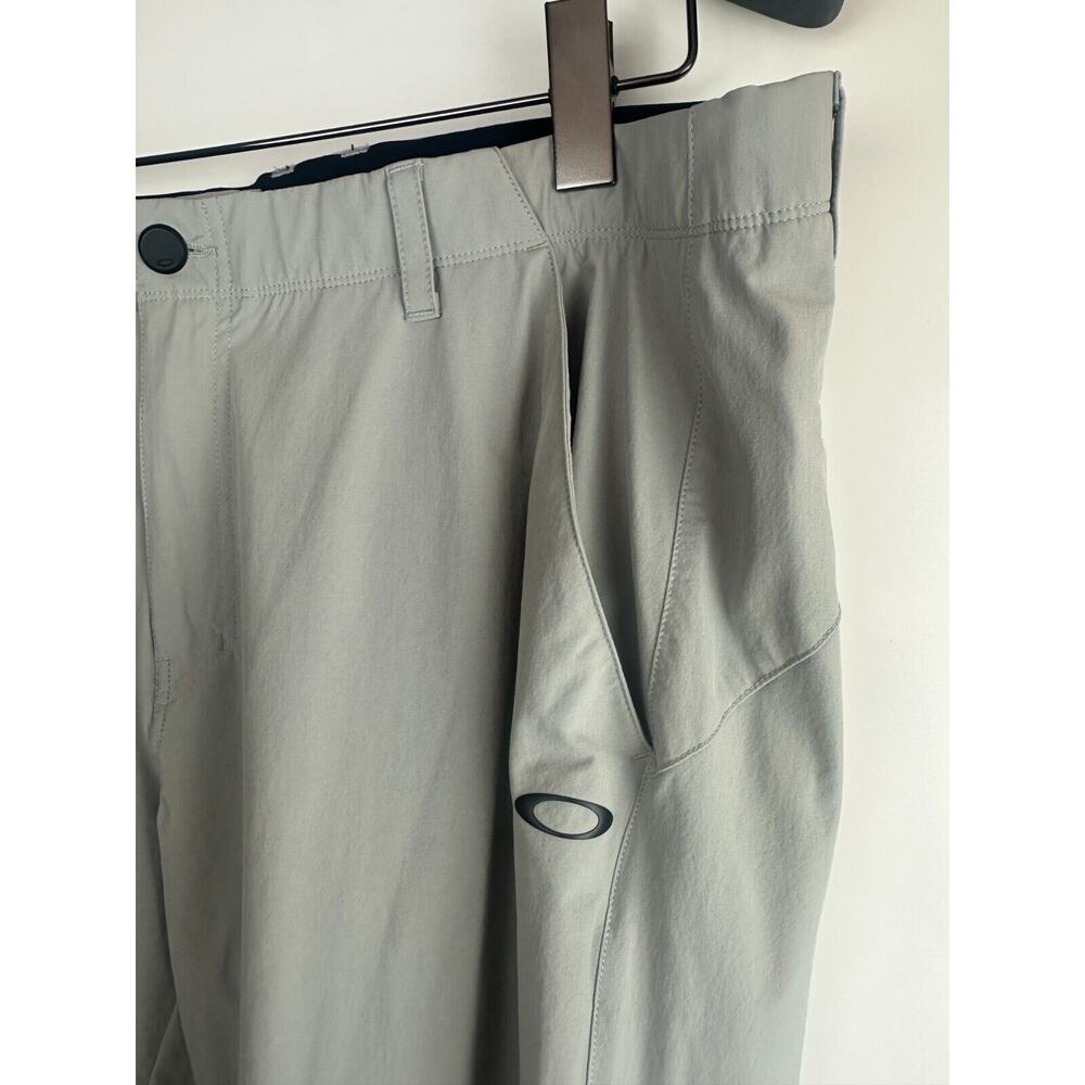 Oakley Golf Pants Casual Chino Regular Fit Flat Front Stretch Gray Men's 38 x 28 - Picture 5 of 15